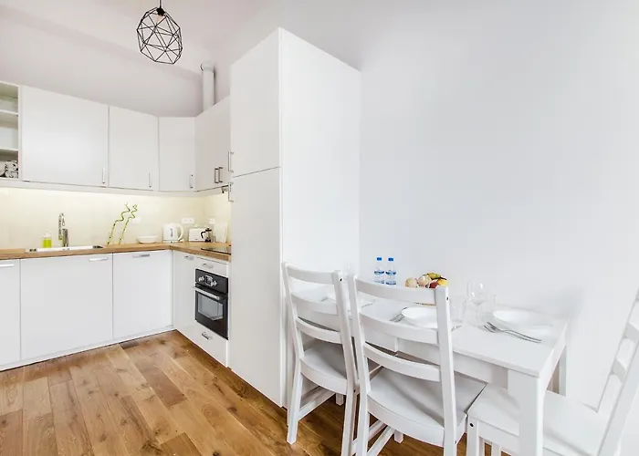 Apartments- Self Check-in 24h, Wifi 公寓