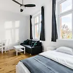 Apartments- Self Check-in 24h, Wifi